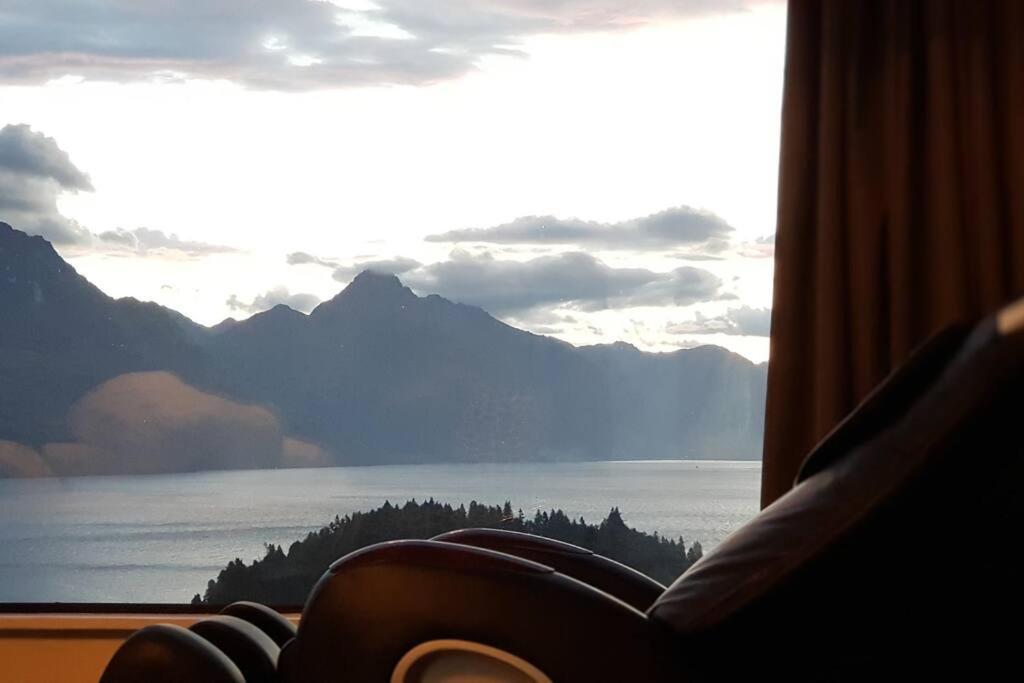 Awesome Studio - Amazing Mountain & Lake Views Distretto di Distretto di Queenstown Esterno foto