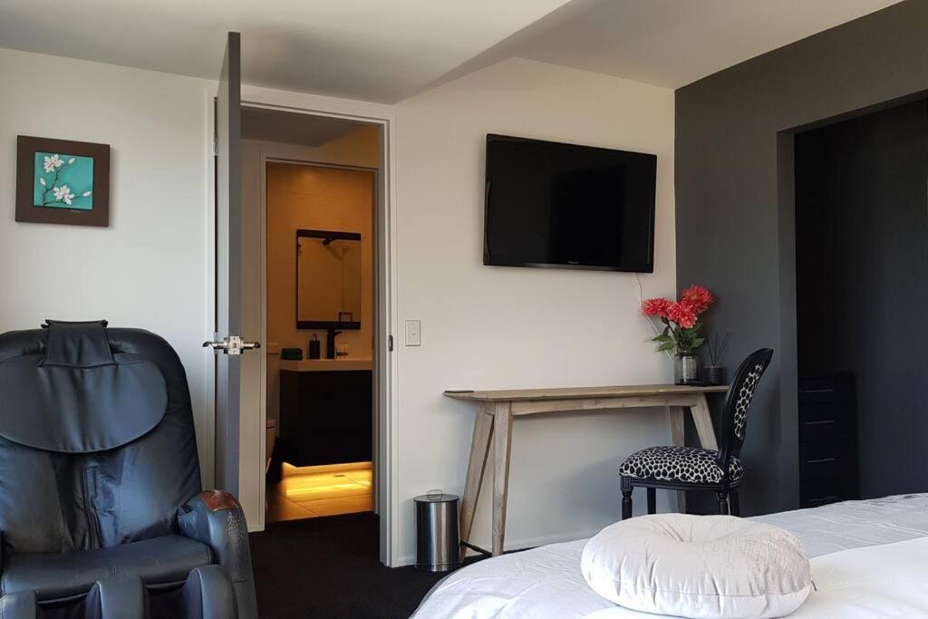 Awesome Studio - Amazing Mountain & Lake Views Distretto di Distretto di Queenstown Esterno foto