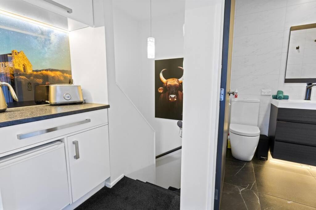 Awesome Studio - Amazing Mountain & Lake Views Distretto di Distretto di Queenstown Esterno foto